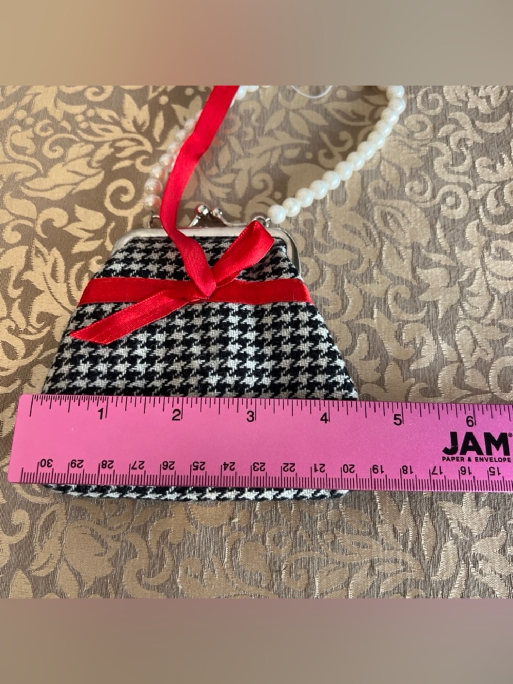 Houndstooth Coin Purse With Faux Pearl Handle And Red Ribbon See Description - Picture 12 of 12